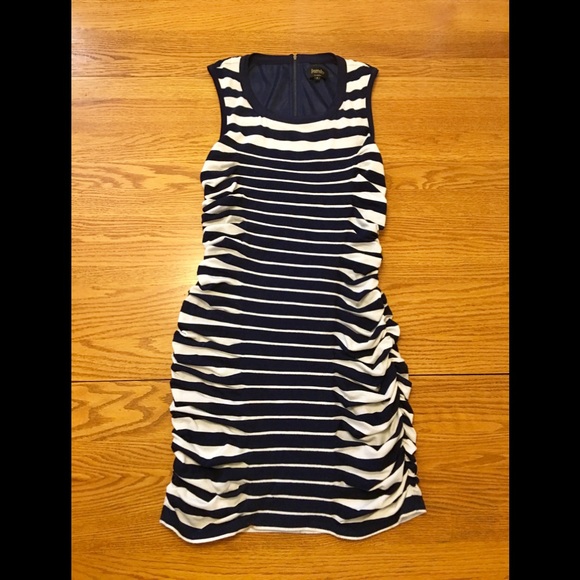Laundry By Shelli Segal Dresses & Skirts - LAUNDRY by Shelli Segal Bodycon Striped Dress 2